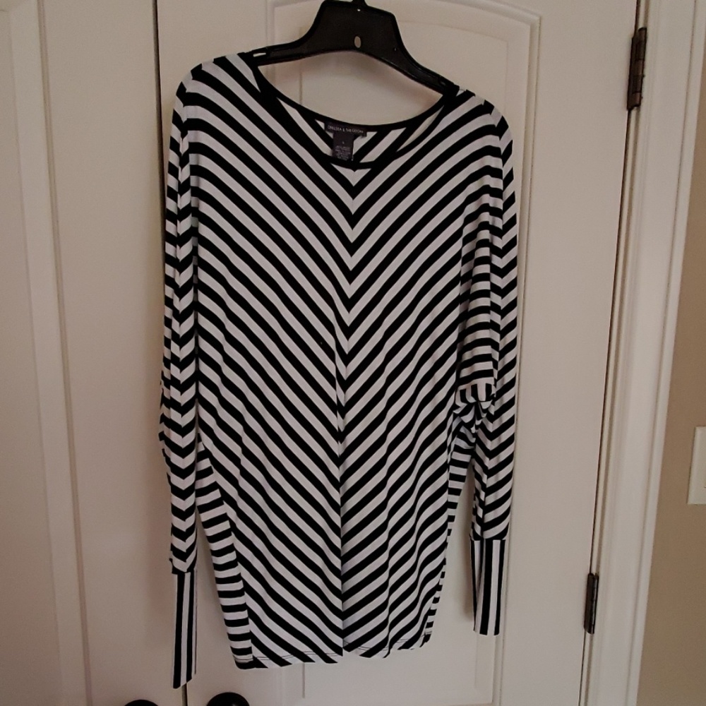 Long  fitted T shirt